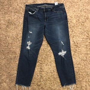 Abercrombie and Fitch women’s ankle jeans